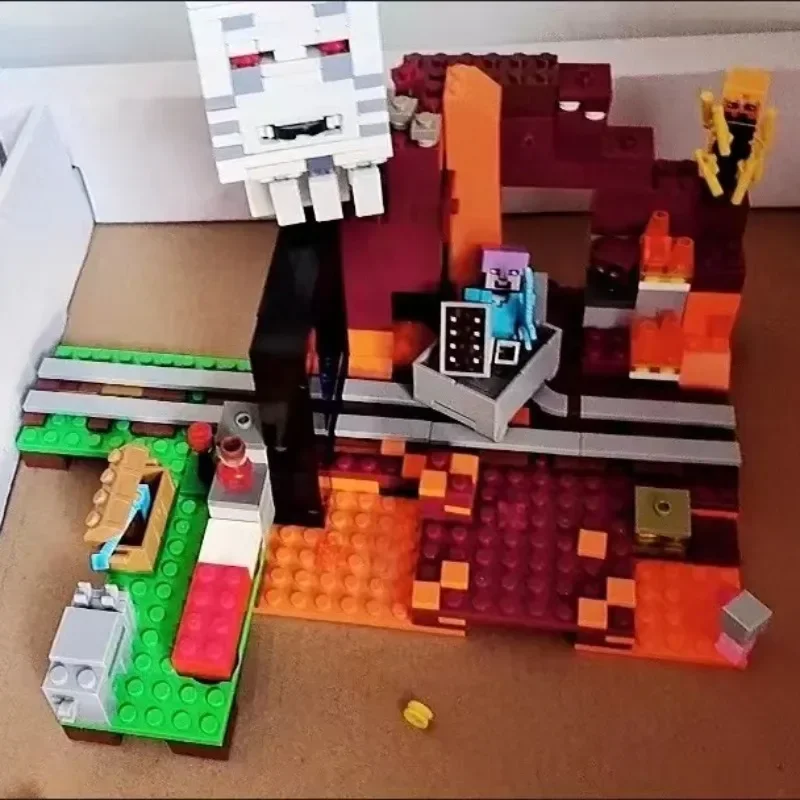 417 шт. Детский конструктор Ад портал