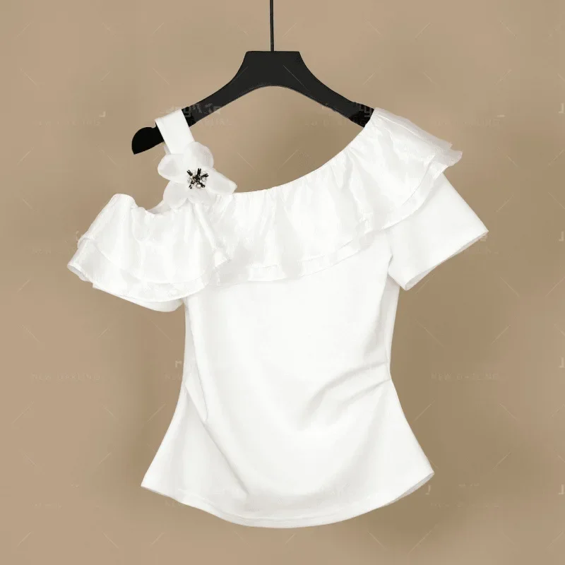 Новинка лета 2024 стильная футболка с оборками по краям разумная модная облегающая