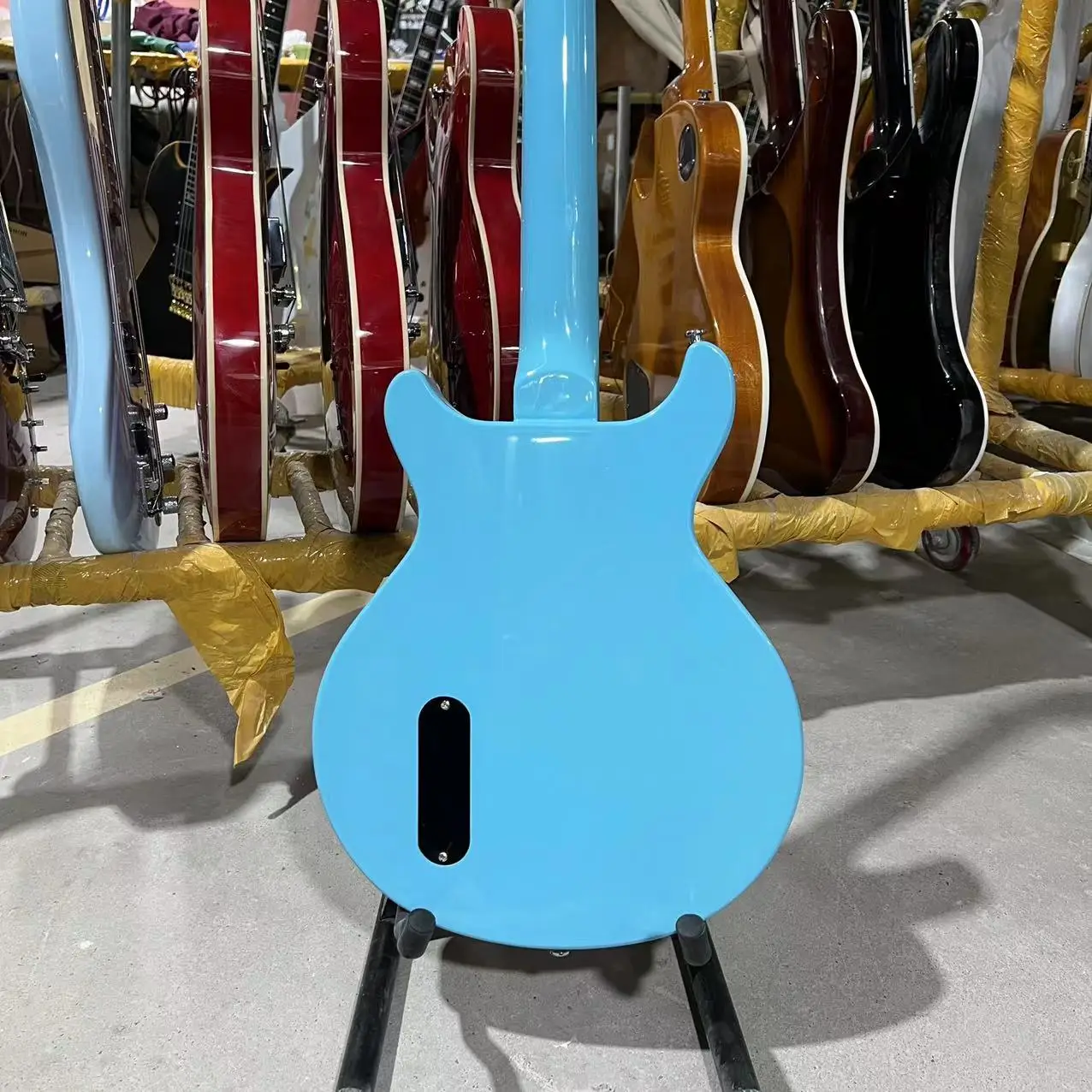 

1958 Junior Double Cut Reissue Electric Guitar Sky Blue Color Wrap Around Tailpiece Mahogany Body Rosewood Fingerboard Free Ship