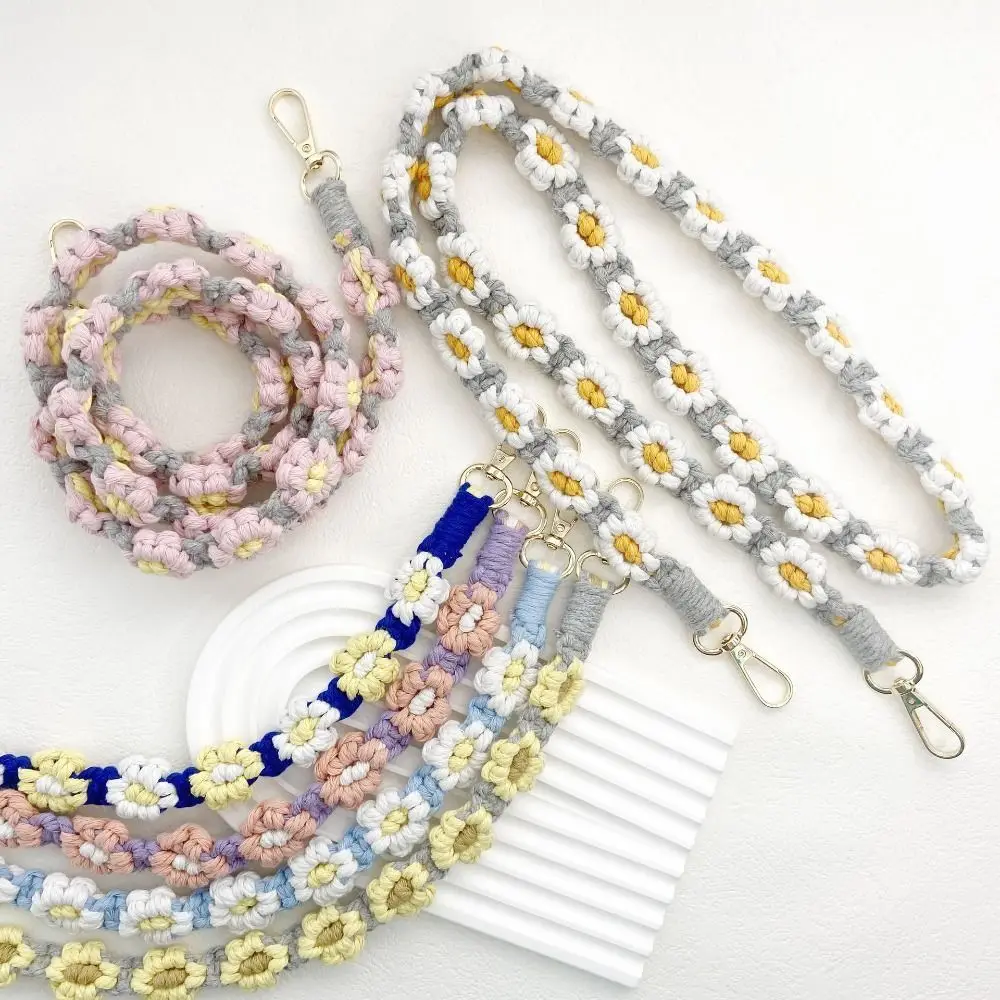 Брелок ручной работы с цветком ромашки макраме милый брелок в стиле бохо