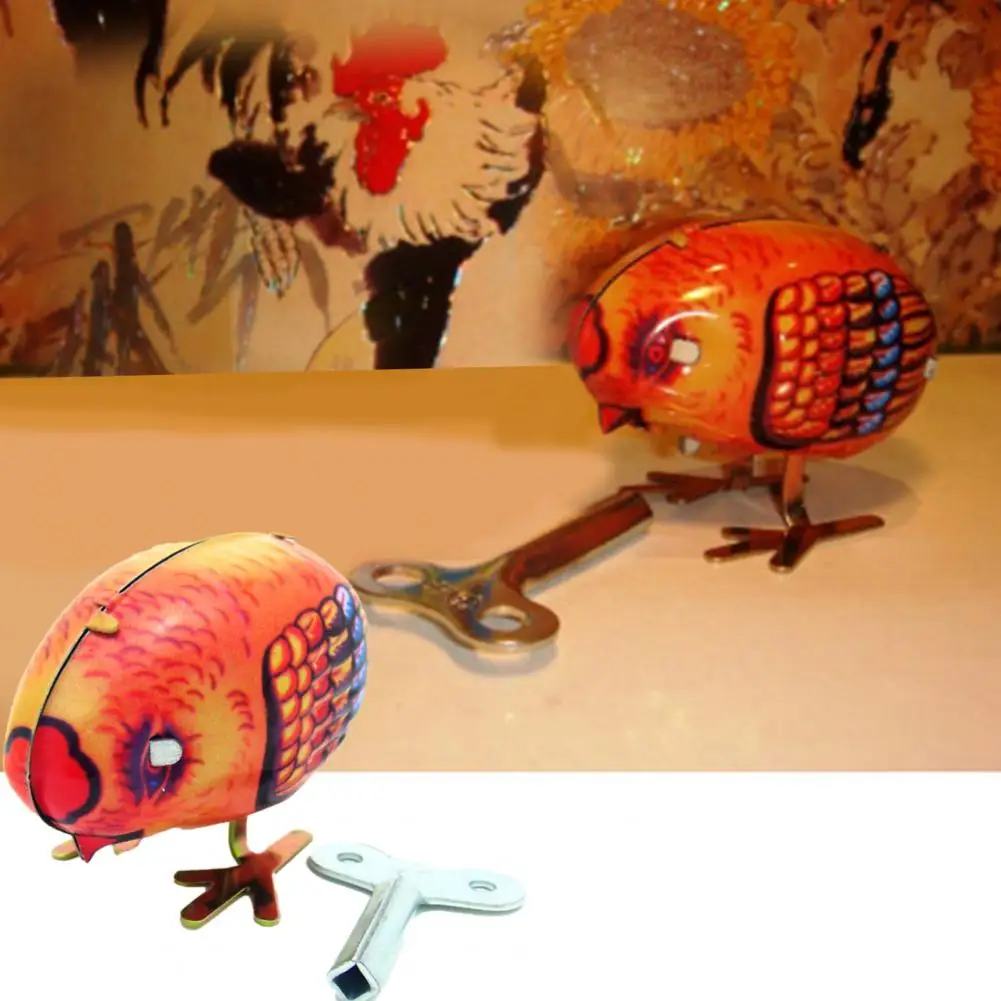 

Cute Wind-Up Toy Retro Style Chick Clockwork Toy Battery-Free Cartoon Feather Animal Wind Up Toy Interactive Toy