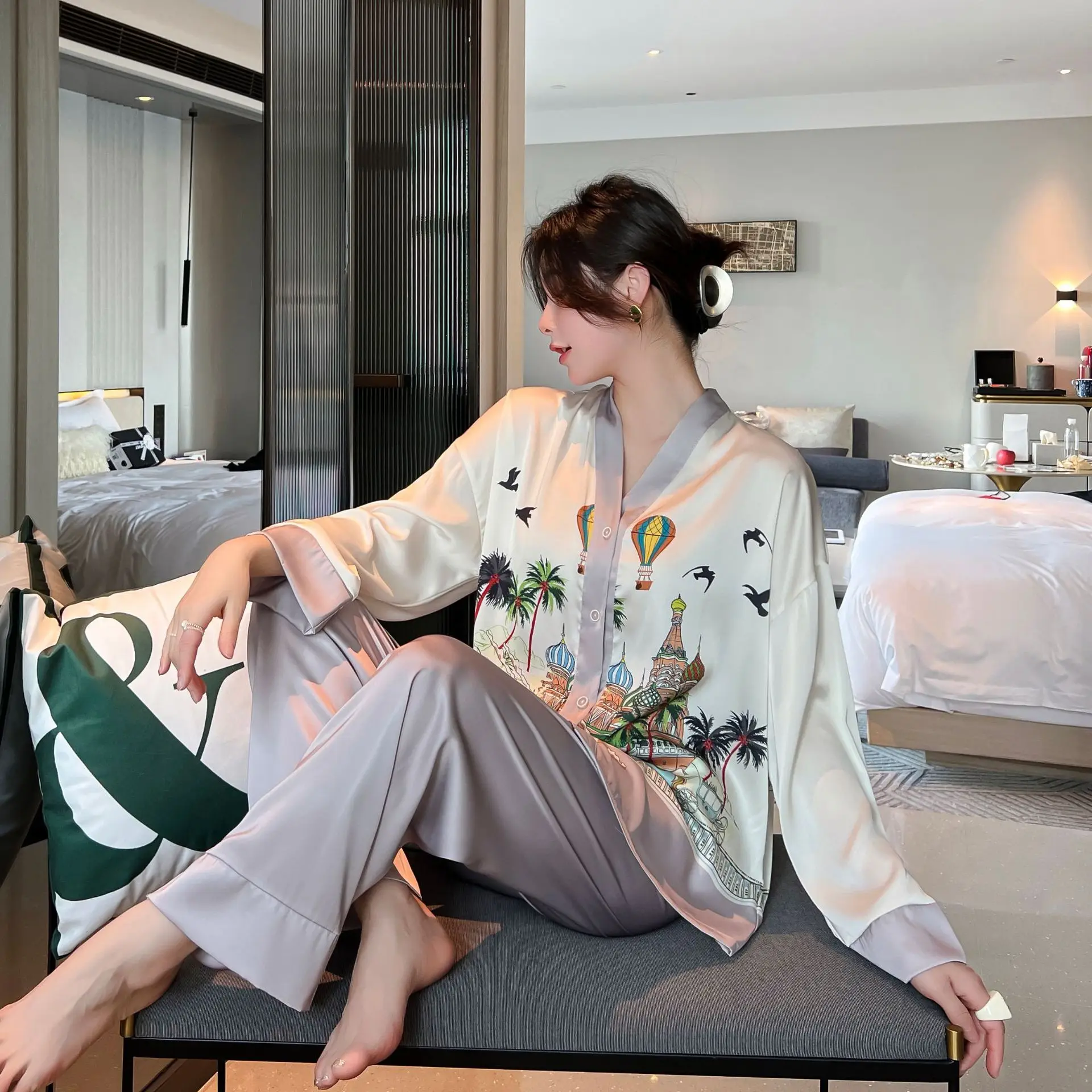 FALLINLAOE Ice Silk Pajamas Women's Spring And Autumn Long Sleeved Cardigan High Quality Printing Suit Pyjamas