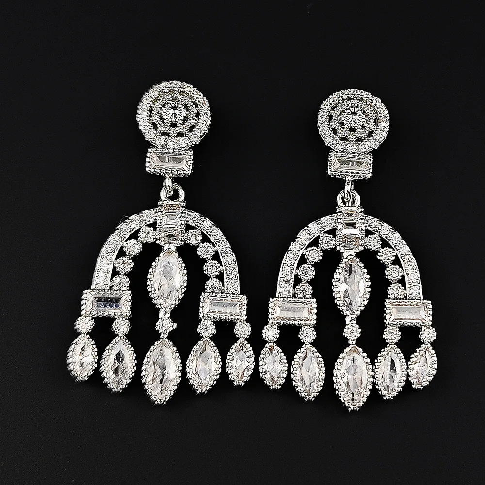 

New Metal Zircon Geometry Earrings for Women's Exaggerate Shiny Dangle Earings Wedding Banquet Jewelry Accessories