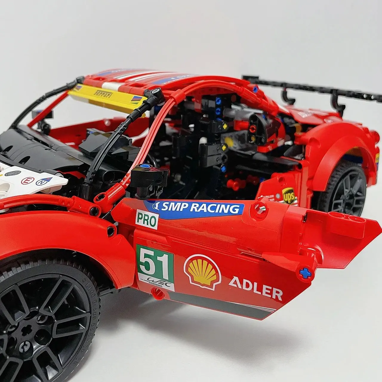 1677 шт. Детский конструктор скоростной гоночный автомобиль