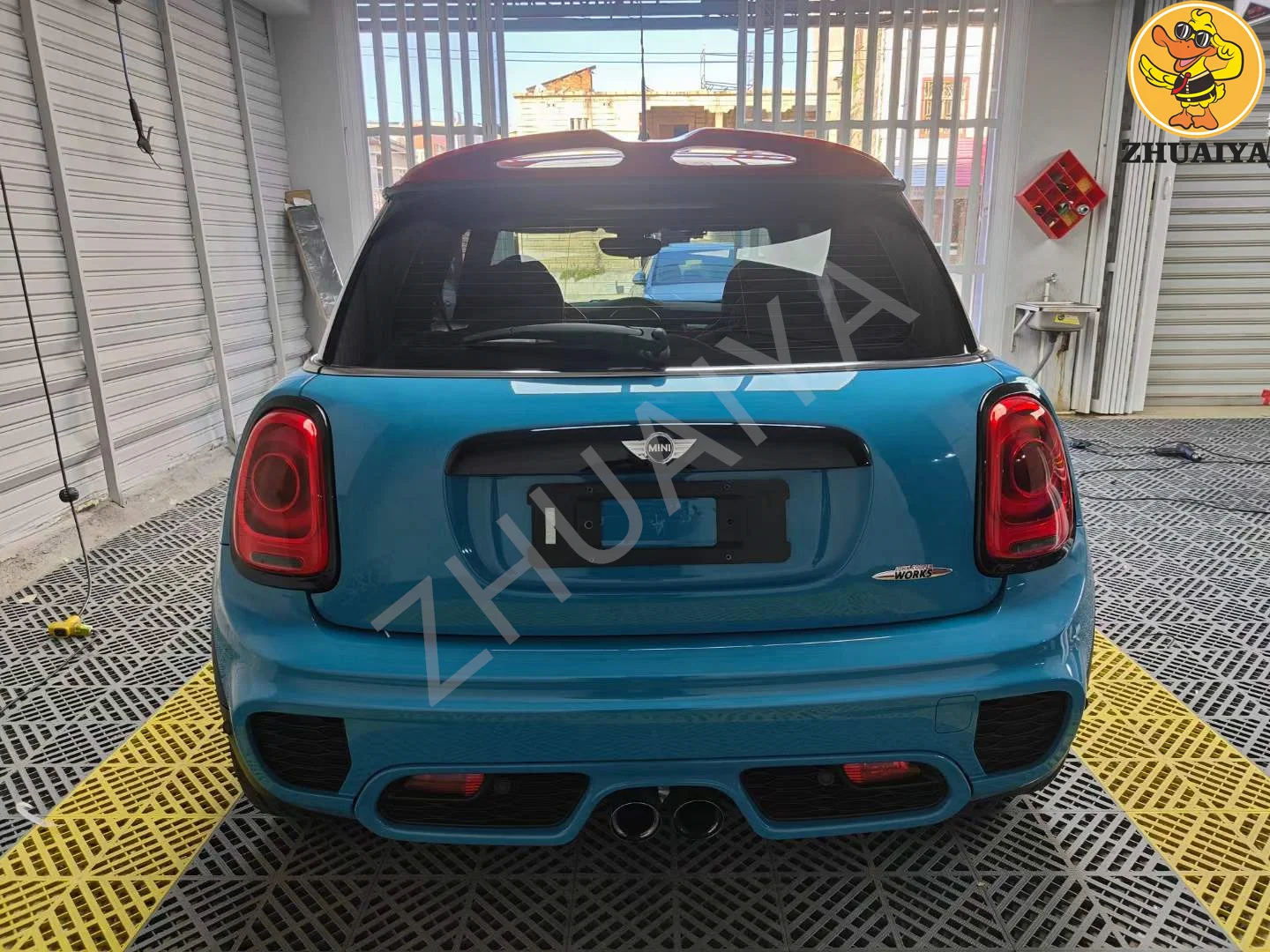 Рисунок 6 - Высококачественные автомобильные наклейки из ТПУ