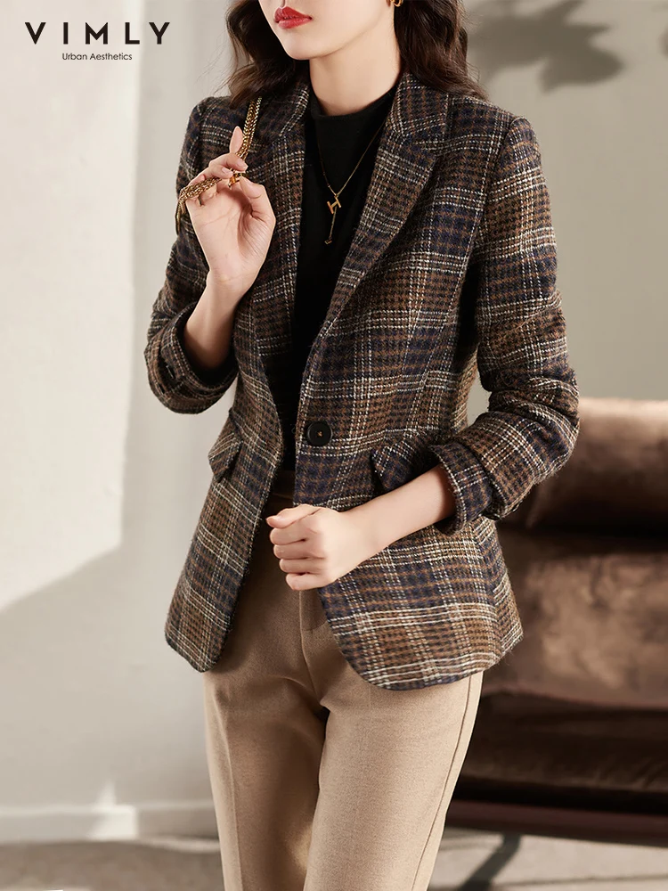 Пиджак женский шерстяной в клетку с отворотами и карманами F8623 для зимы 2020 |
