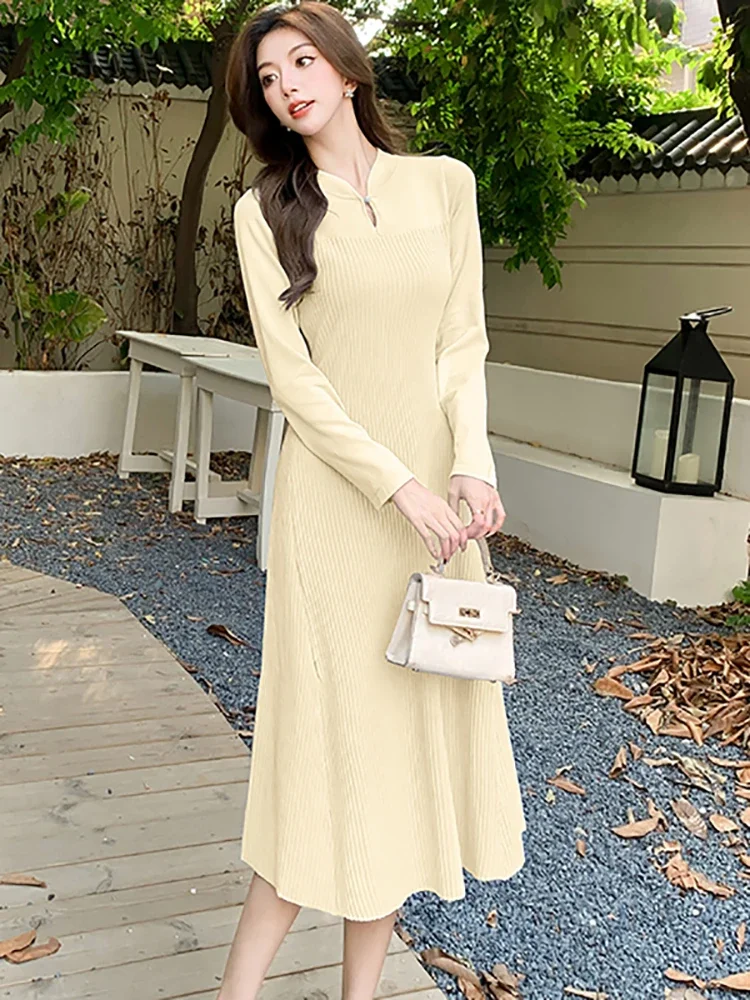 2024 Красное вязаное плотное теплое платье-свитер женское корейское винтажное