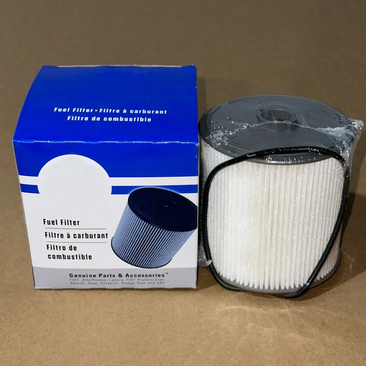 

Новый комплект топливных фильтров 68436631 АА 68157291 AA для Ram 2500 3500 4500 5500 6,7 л турбодизельный двигатель для Cummins, замена Dodge