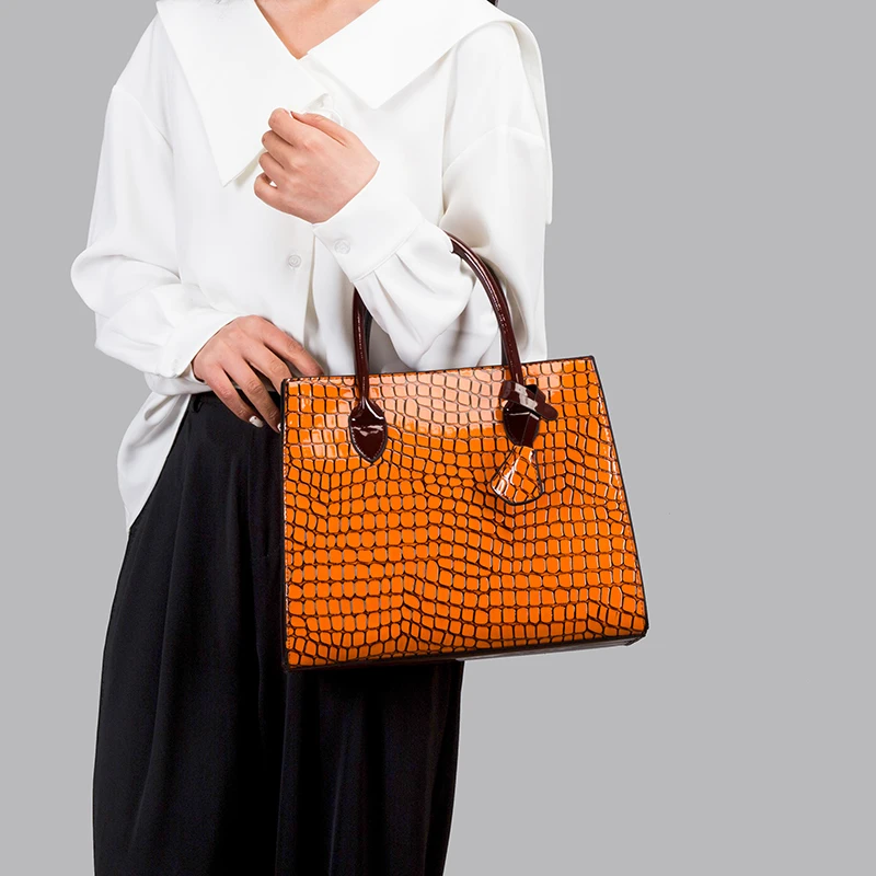 

Модная вместительная женская сумка YILIAN, повседневная сумка-тоут с каменным принтом, 2023, сумка через плечо из двух частей для весны и лета