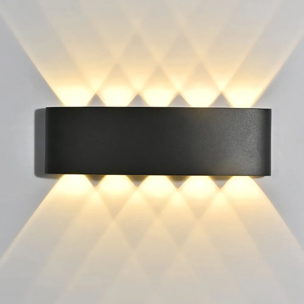 

Aluminium Wall Light Wall-mounted Stylish Replacement LED Indoor Outdoor Lamp