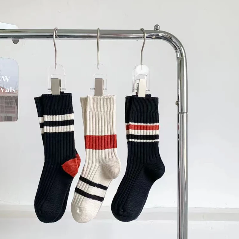 1 Pair Retro Women Cotton Loose Socks Fashion Design RWB Striped Design Autumn Winter Knitting Solid Color Long Black Socks