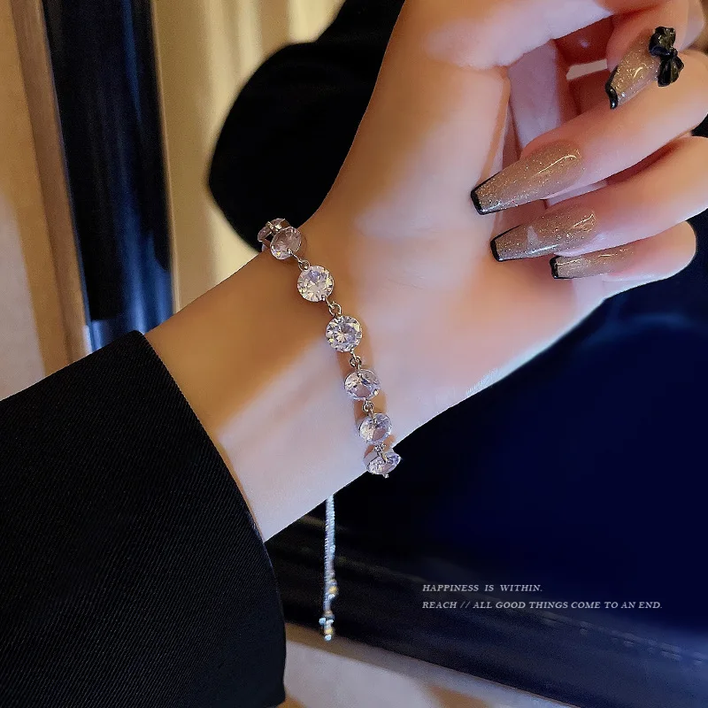 

Korean Luxury Design Sense Crystal Zircon Pull Type Adjustable Fine Super Flash Bracelet for Women Jewelry Gift Friends Retro