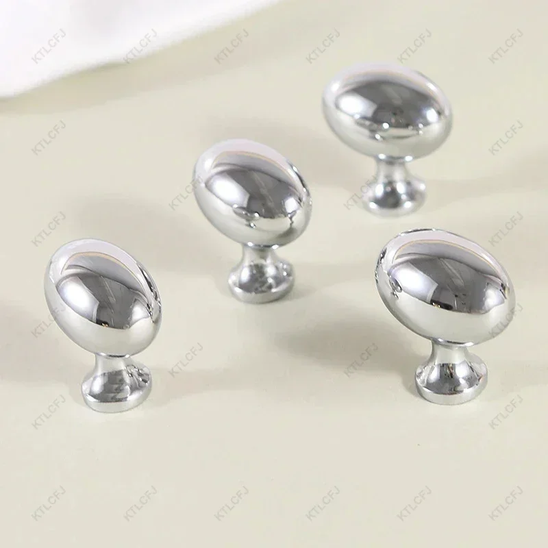 Ручка для шкафа с овальным отверстием