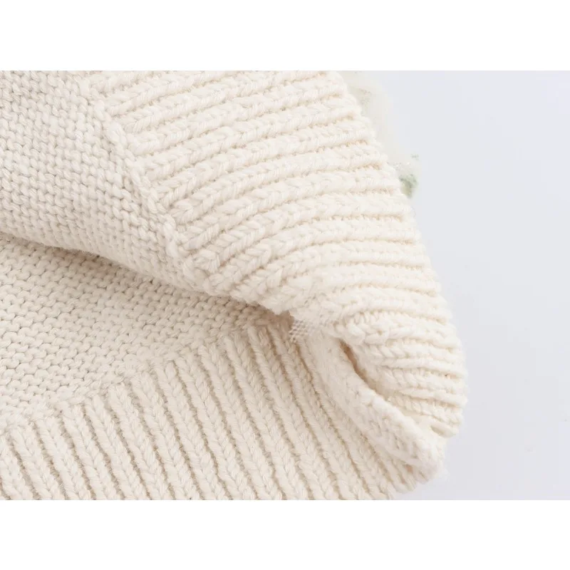 Футболка женская летняя с цветочной вышивкой круглым вырезом и коротким рукавом