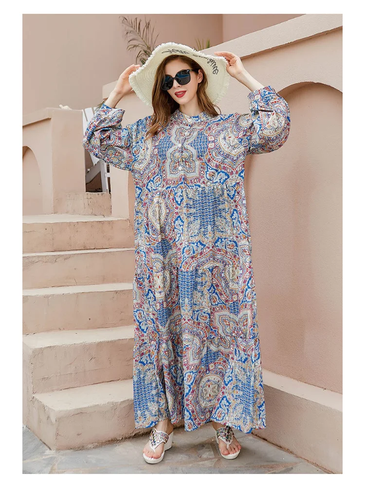 Рисунок 5 - Женское винтажное платье с V-образным