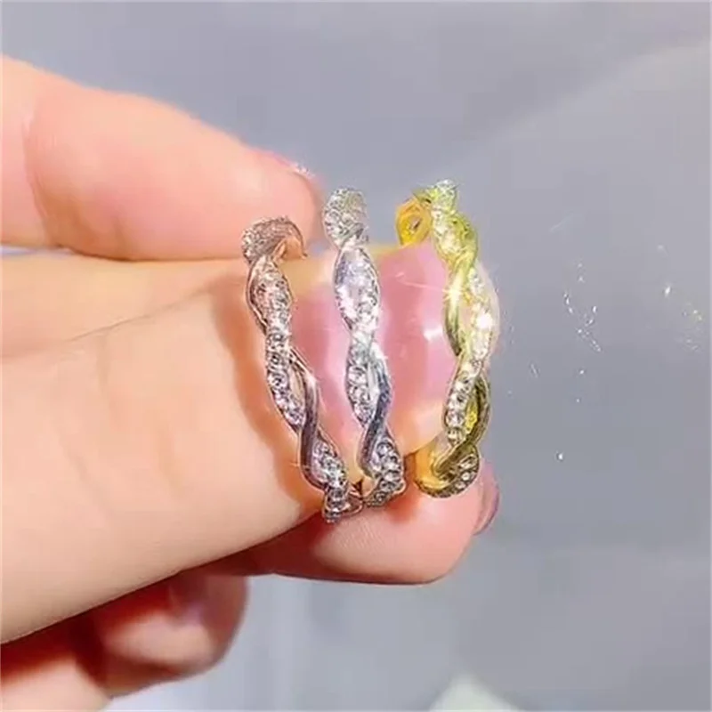 

Couple Rings Women Jewelry Accessories Simple Twist Ring New Fashion Diamond-encrusted