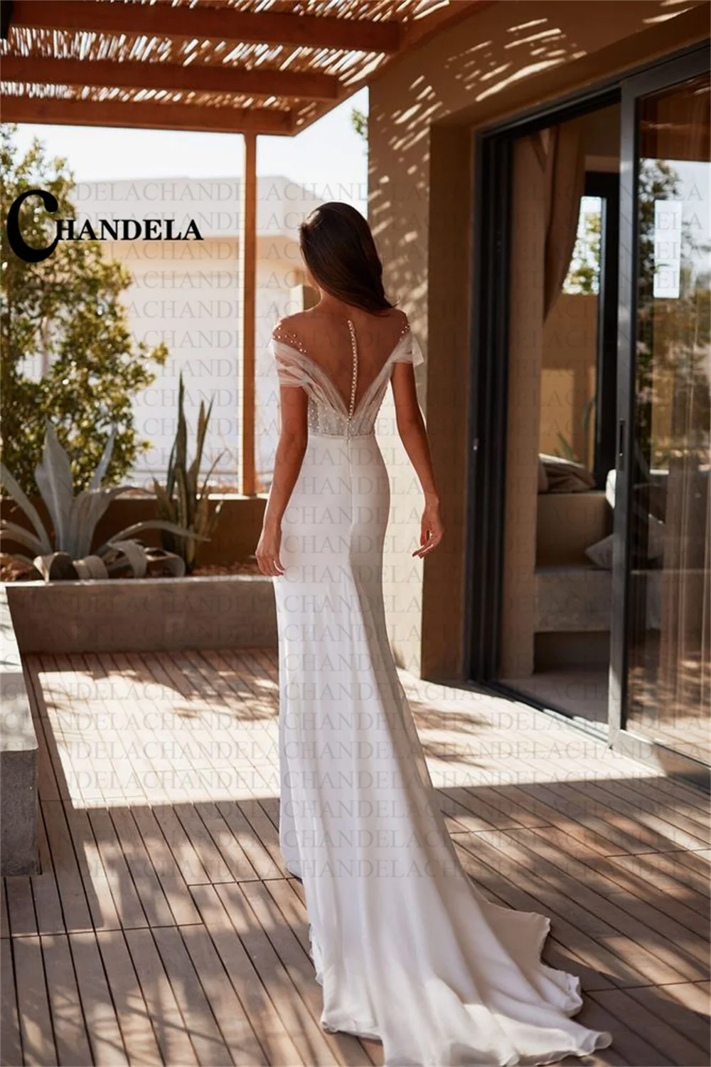 Рисунок 2 - Женское свадебное платье с юбкой годе