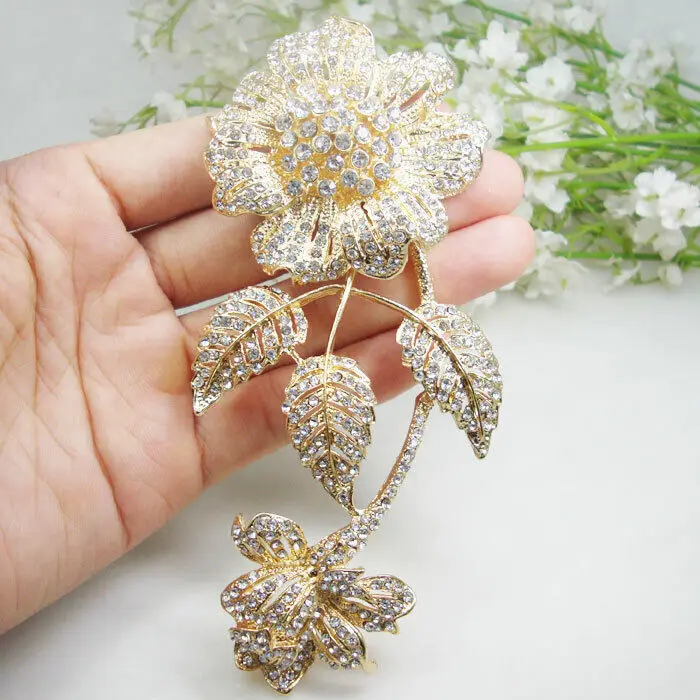 

Gold Tone Woman's Flower Bouquet Clear Rhinestone Crystal Brooch Pin Corsage