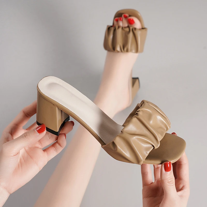 

Summer Women Slippers Sandals Ladies Brand Design Soft Comfortable Cross Pleate Beach Bohemian Sexy Thick High Heel Sandals
