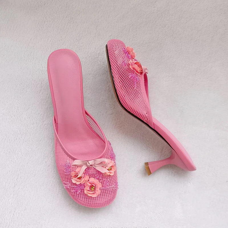Летние сетчатые женские шлепанцы с цветочными бусинами