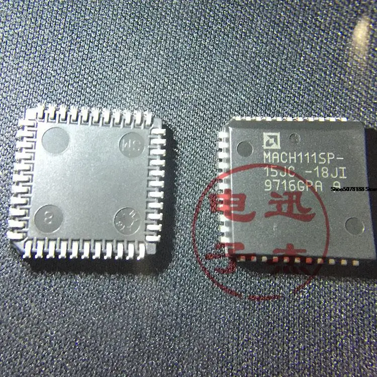 

5 шт. MACH111SP QFP