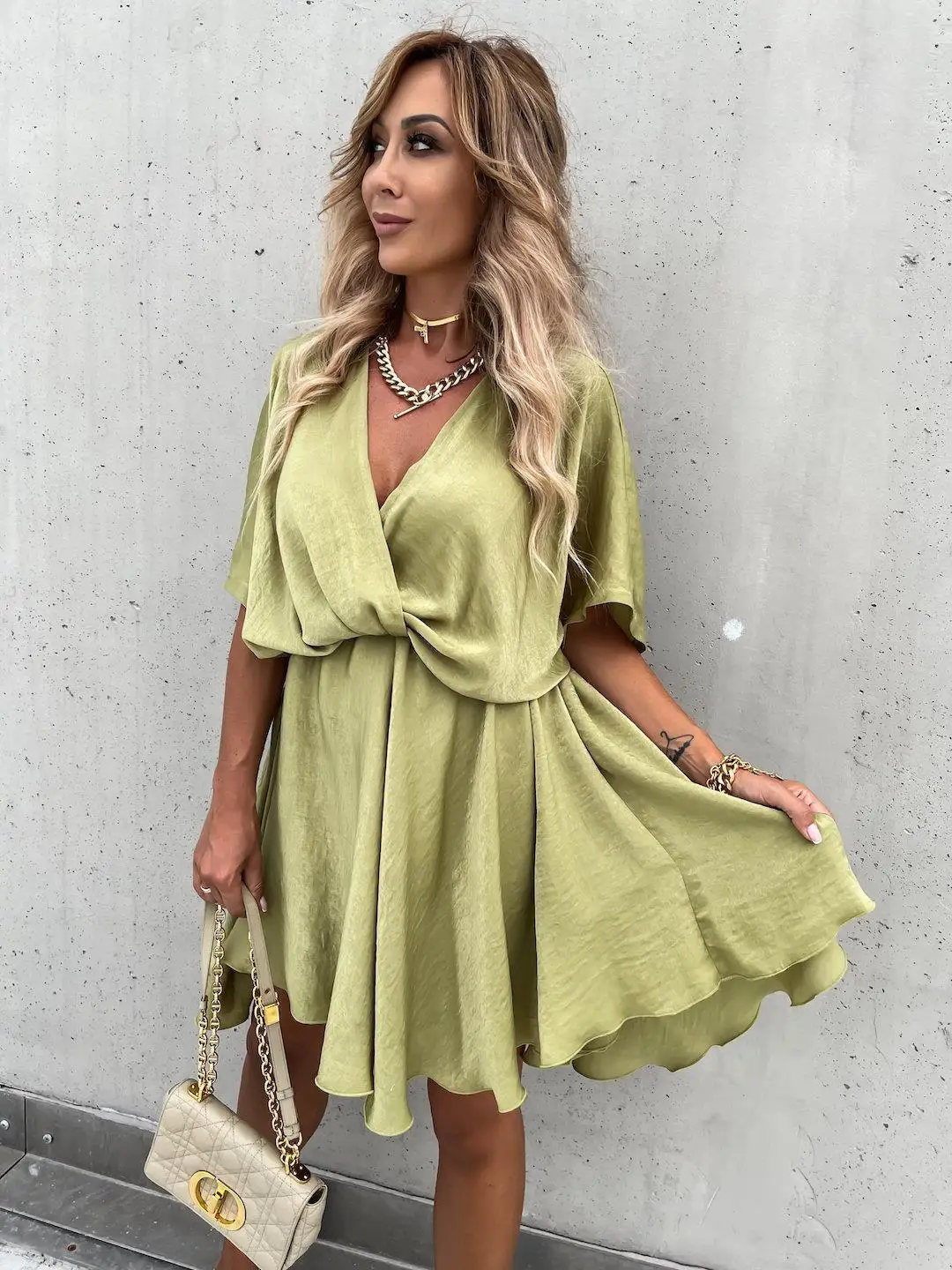 

2022 Summer New Fashion Simple Satin Loose Casual Holiday Dress Women