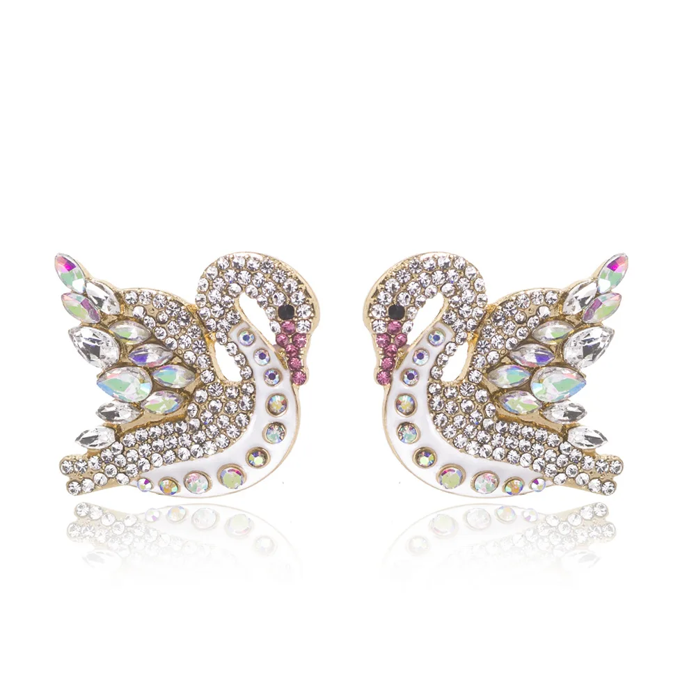 

Stylish and Exquisite Drop Oil Color Zircon Swan Stud for Women Individual Swan Trend Ladies Party Earrings Luxury Jewelry