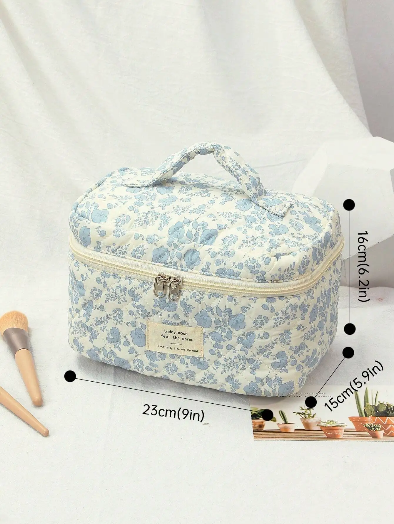 Косметичка One White-Lily &amp Small с цветочным принтом большой вместимости и швов для