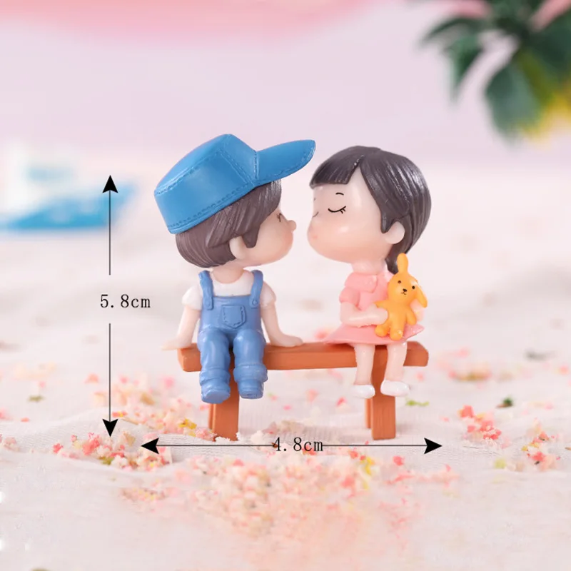 

Миниатюрные фигурки для свиданий из пластика