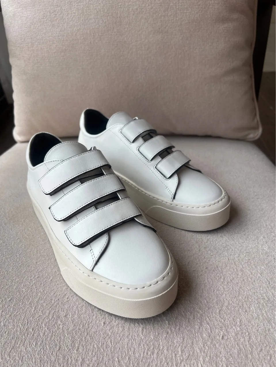 

Women Velcro White Sports Cowhide Classic Simple Flat Shoes