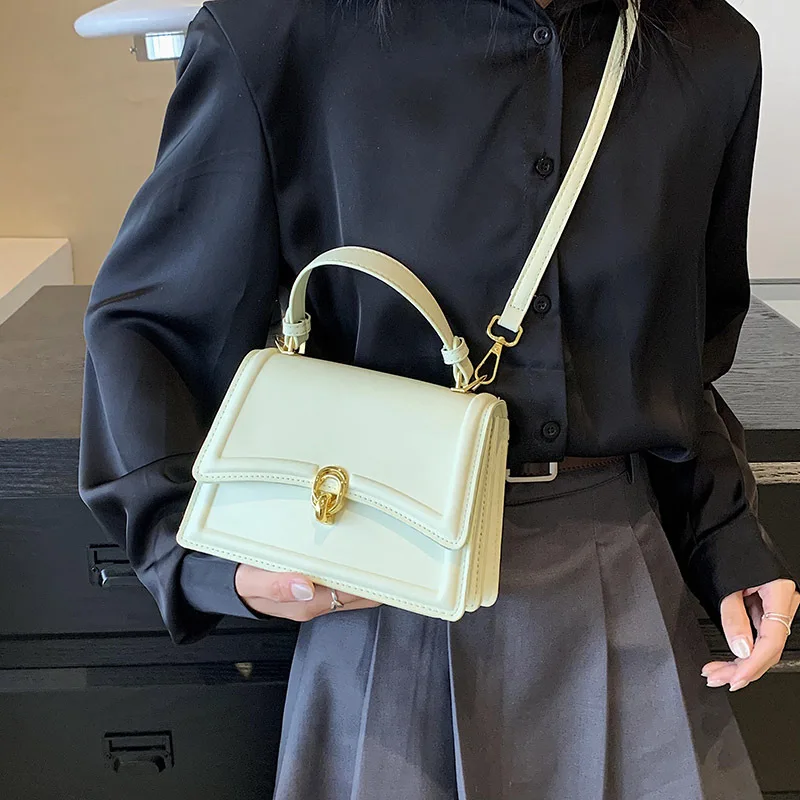 High-quality Small Bag Women Spring 2023 New Popular Explosions Joker Messenger Bag Western Style Portable Small Bag