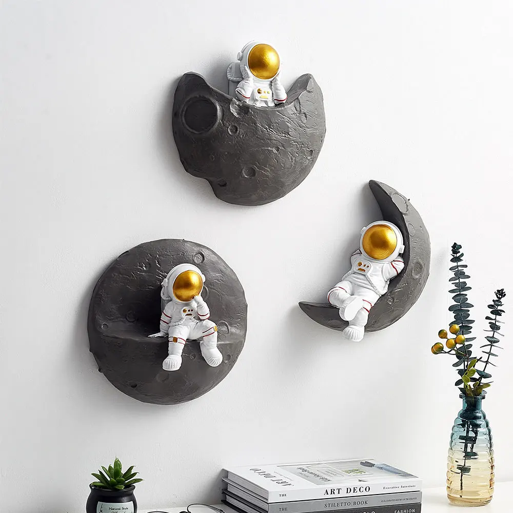 

Nordic Wall Decoration Astronaut Resin Wall Shelves Home Decor 3D Astronaut Figurines For Living Room Bedroom Wall Hanging Decor