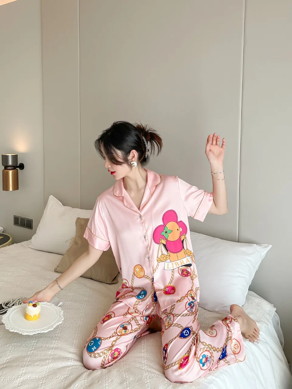 [Women's pajamas] [high-quality]2023 New Short Sleeve Long Pants Ice Silk Set Korean Version Sweet Sunflower Large Homewear