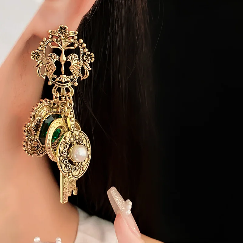 Винтажные серьги NISHIZAWA в дворцовом стиле