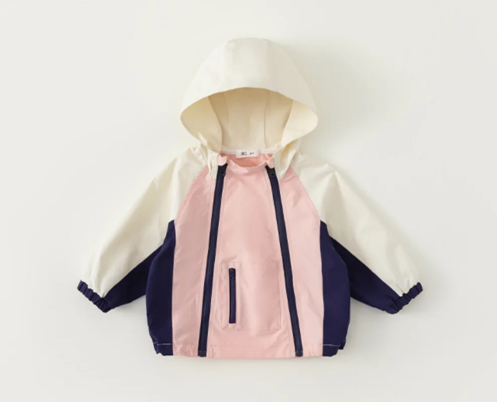 

New Coat Keeps Warm