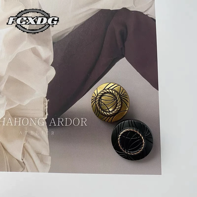 

10pcs Vintage Jacket Buttons Black Golden Metal Buttons for Clothing DIY Sewing Material Sewing Accessories Sweater Coat Buttons