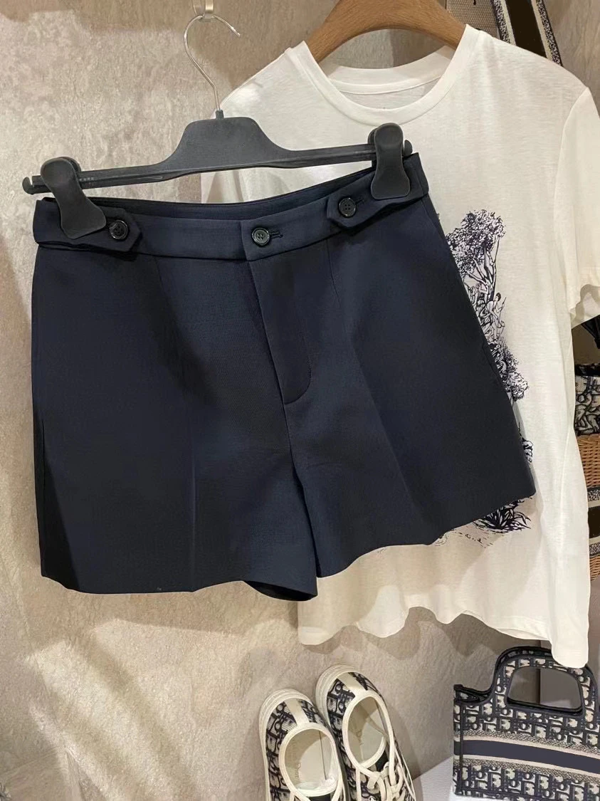 2023 Spring and Summer New Button Double Pocket Wide Leg Casual Shorts Solid Color High Waist Fashion All-Matching Short Pants