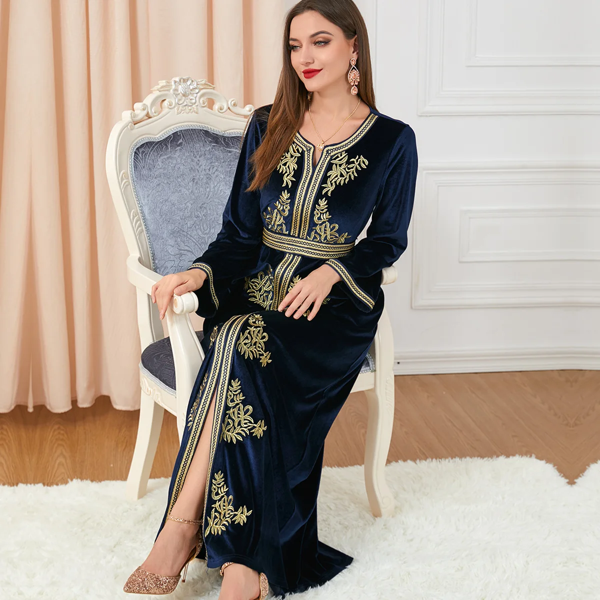 

Wepbel Abaya Robe Islamic Clothes Velvet Dress Luxury Kaftan Muslim Dress Long Sleeve Split Embroidered Ramadan Arab Hijab Abaya