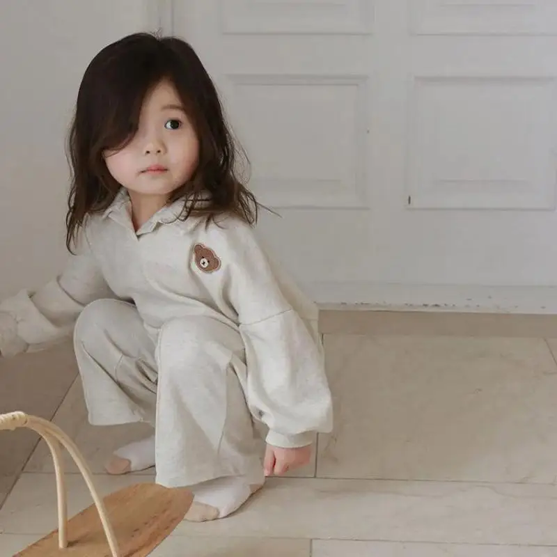 

Пуловер с отложным воротником для малышей, свитшот с медведем, простая одежда, однотонные повседневные хлопковые брюки, удобный комплект с широкими штанинами