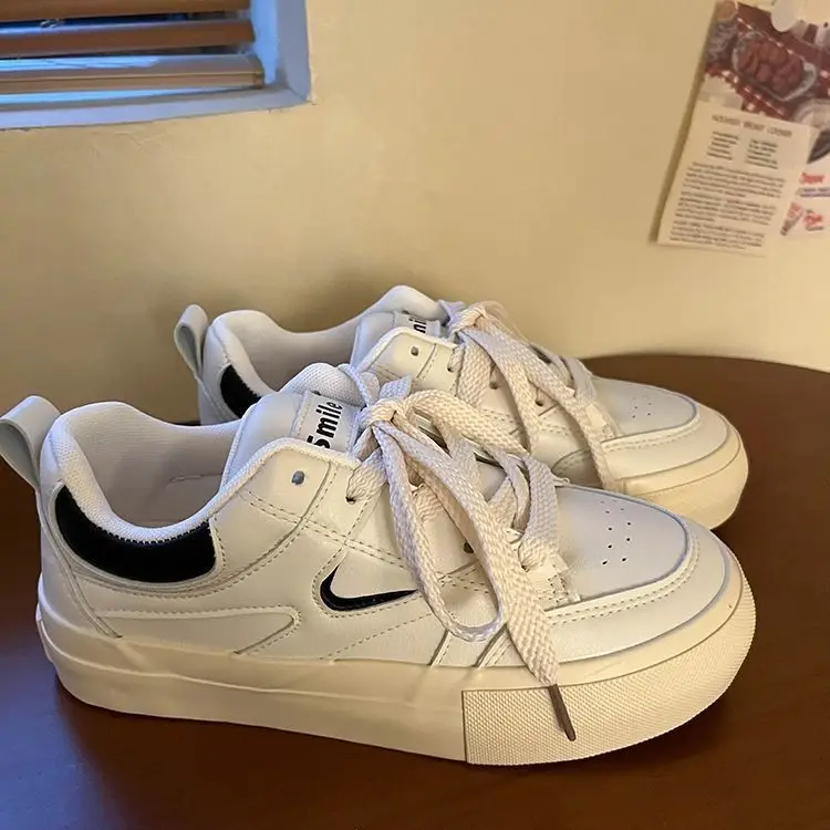 2022 new fashion vintage versatile skateboard shoes women's shoes