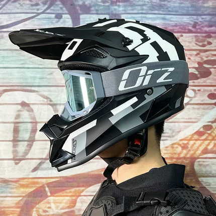 Chopper Biker Motorbike Helm Professional  off-road  Full Face DOT Approved Motorcycle Helmets For adults