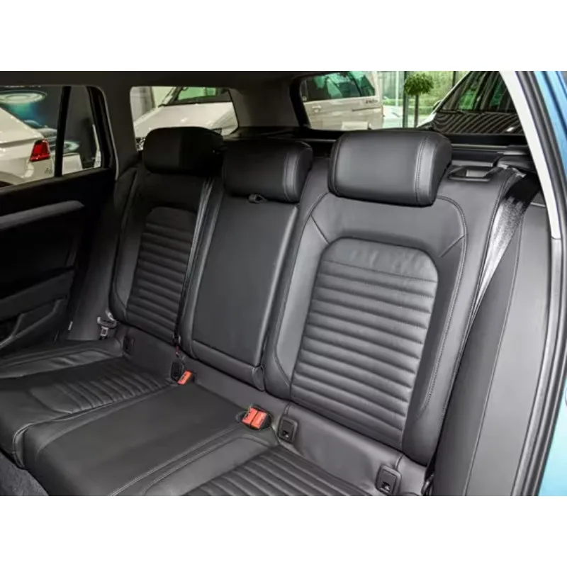 Фото Подходит для Volkswagen Variant 2016-2021. Чехлы на сиденья из веганской кожи для 5 передних сидений. №4