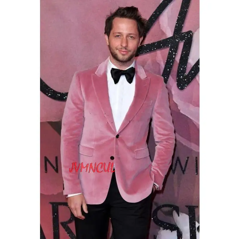 

Fashion Pink Mens Wedding Tuxedos Velevt Slim Fit Groomsmen Tuxedos Popular Man Blazers Jacket Excellent Suits
