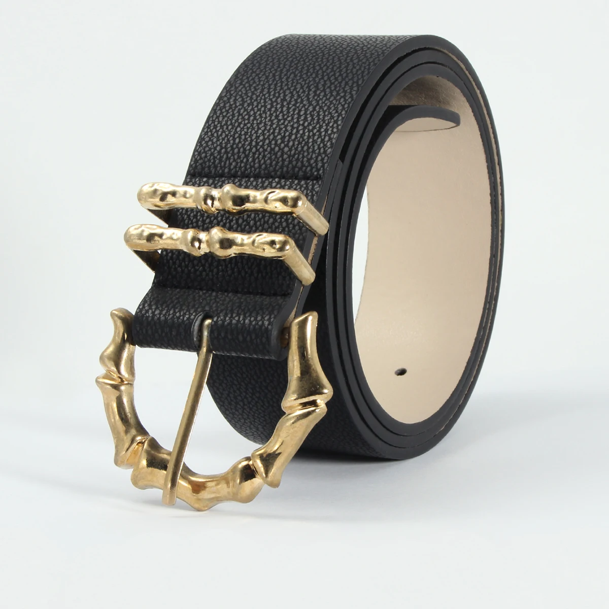 

Модные женские ремни, роскошные дизайнерские черные кожаные ремни с пряжкой из сплава, декоративные аксессуары для женских джинсов и пальт...