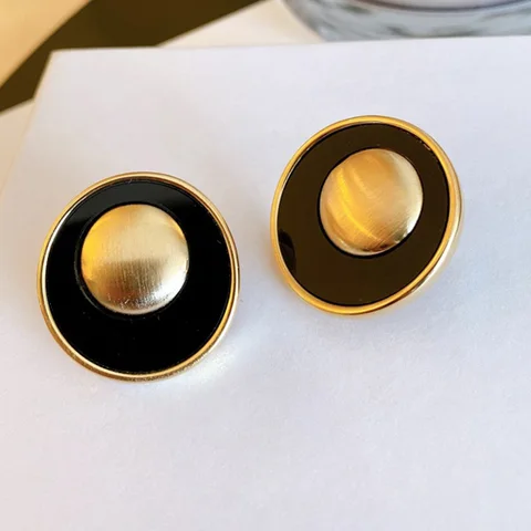 Серьги-гвоздики QIMOIR черные