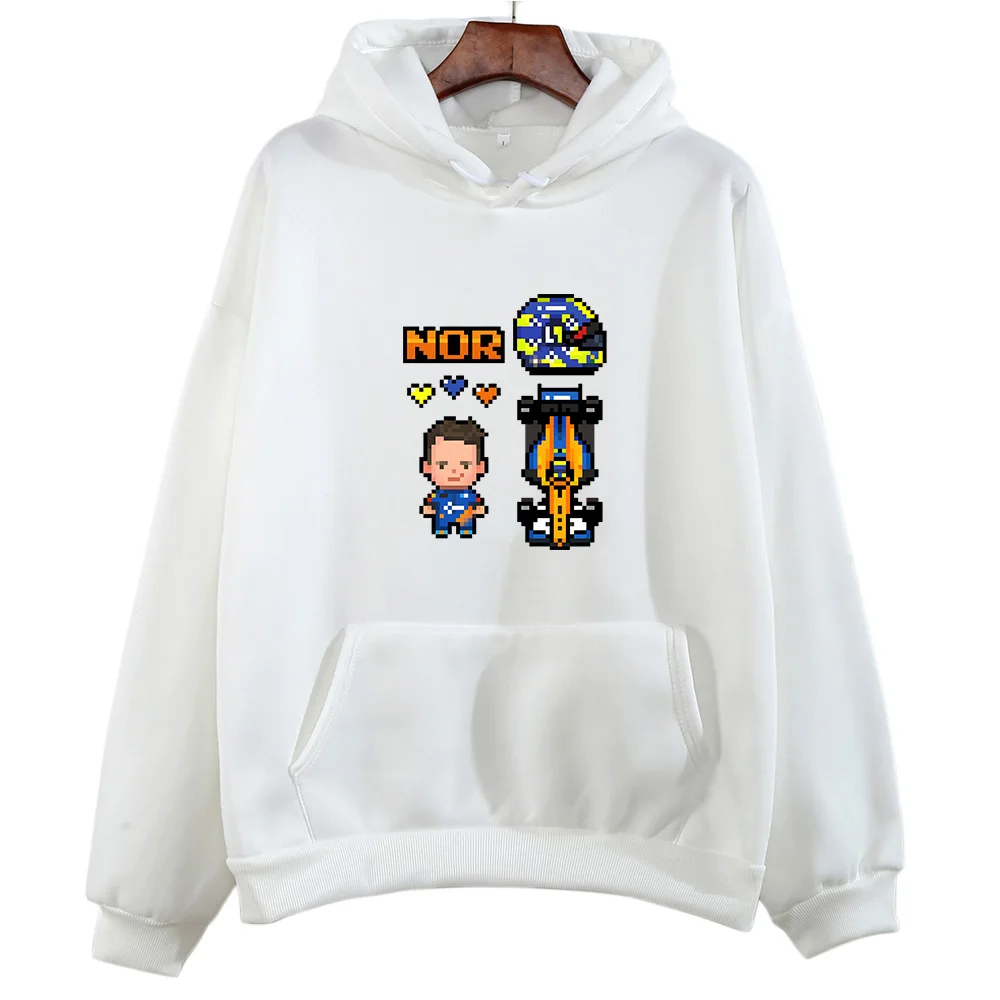 Рисунок 3 - Толстовка с капюшоном с мультипликационным