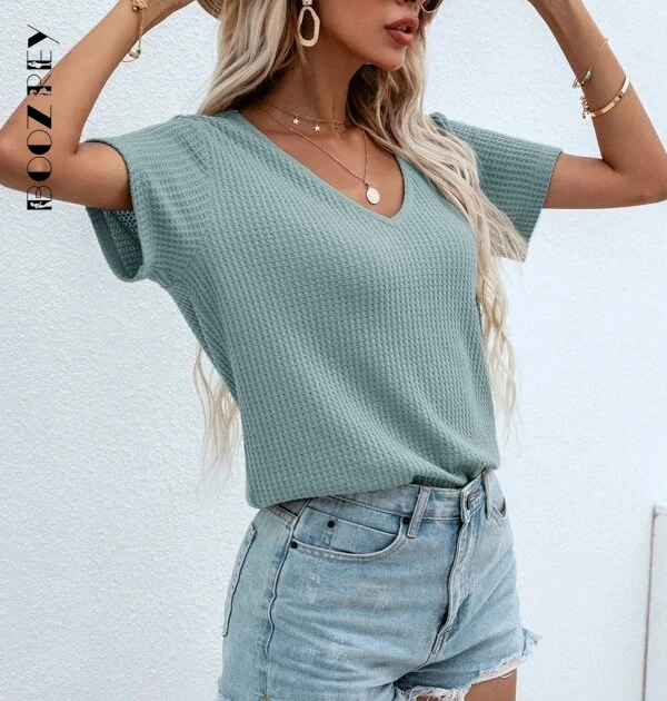 

BoozRey Waffle Knit V Neck Solid Tee Woman T-shirt Summer Casual Soft Bottoming Tees Female Loose Short Tops 2022 Women Clothing