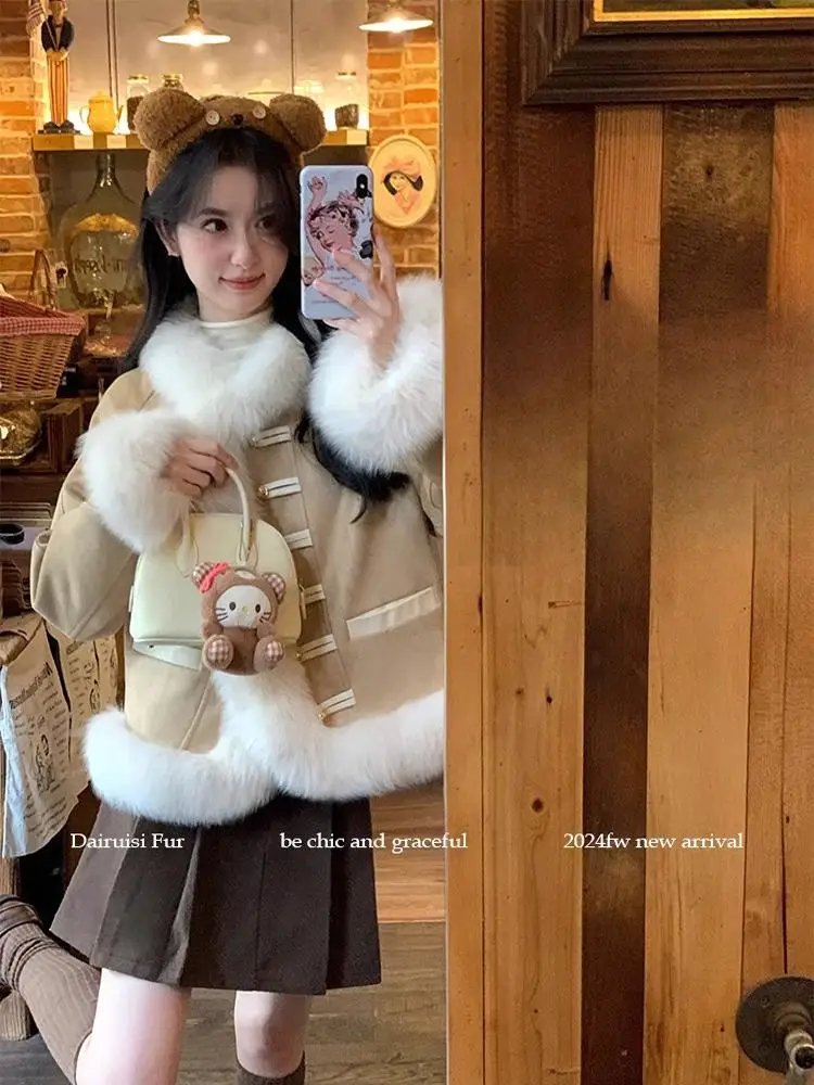 Young Sle Fur Women Winter 2024 New Palace Small Fox 90 White Duck Down Liner Outerwear