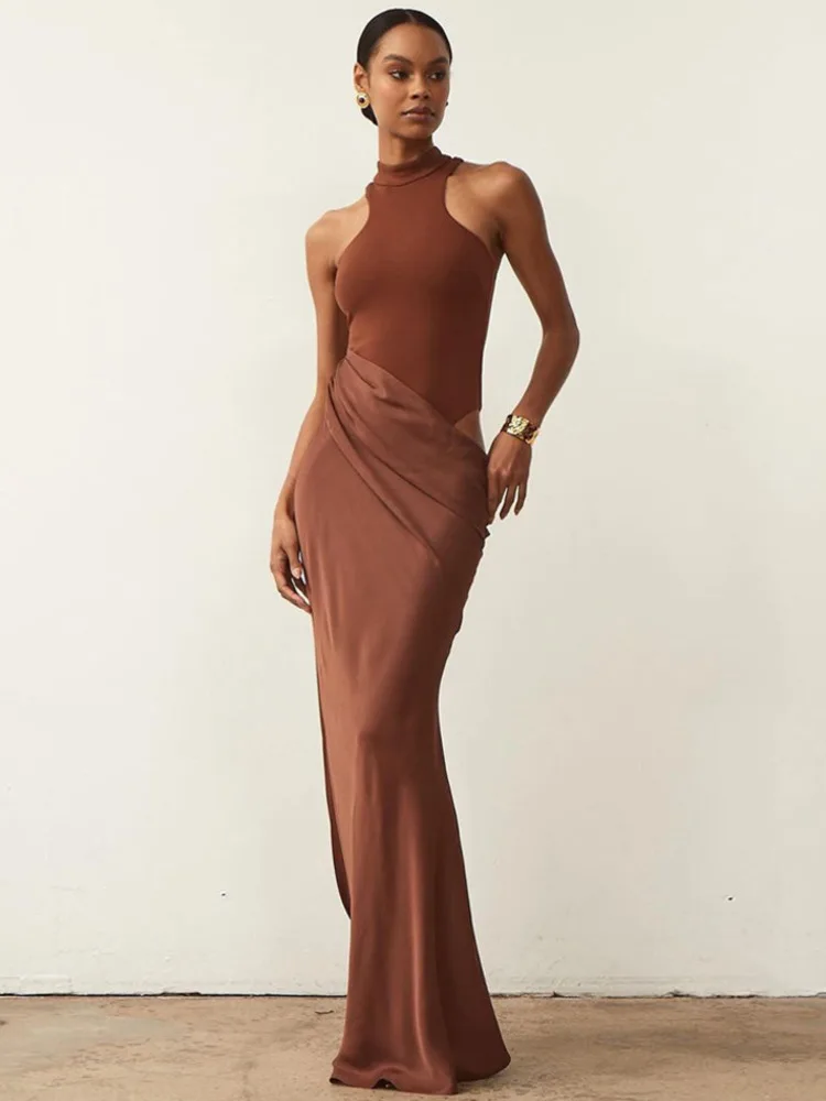 Женское летнее платье без рукавов с открытой спиной