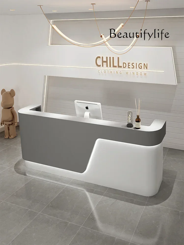 Салон красоты Бар Кассовая стойка Простой современный магазин одежды Стойка